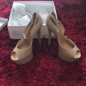 Steve Madden Lowery Heels